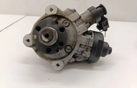 Audi A5 Sportback 8TA Fuel injection high pressure pump 03L130755AC