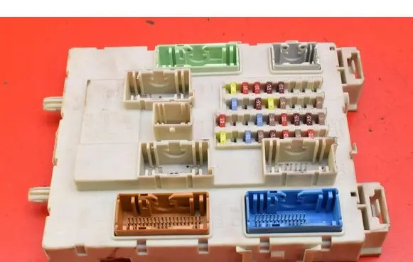 Volvo V40 Fuse box set 31453131