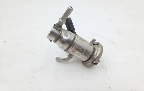 Mercedes-Benz E W213 AdBlue injector A0004904100 2206000542202 7ZZ080