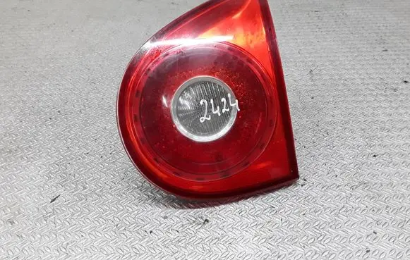Volkswagen Golf V Tailgate rear/tail lights 1K6945108C