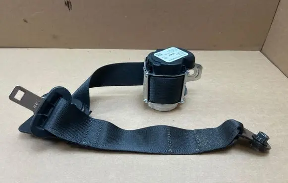 Jeep Wrangler Rear seatbelt P6AF38TX7AC