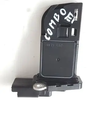 Opel Combo E Mass air flow meter 9677093080