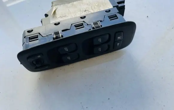 Volvo V70 Electric window control switch 30739980