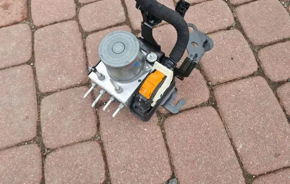 Renault Captur II ABS Pump 476604460R