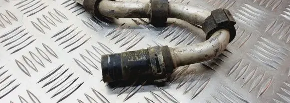 Volkswagen Touareg I Engine coolant pipe/hose 7L0815985