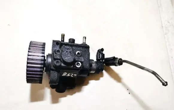 Opel Zafira B Fuel injection high pressure pump 55209064 0445010183