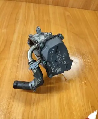 Volkswagen Golf VII Throttle valve 04L128059k 04L128063P A2C84315500