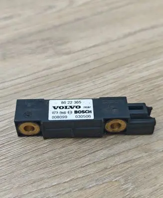 Volvo V70 Airbag deployment crash/impact sensor 8622365 008099 030506