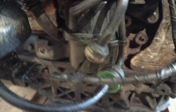 Mazda 3 II Vacuum air tank