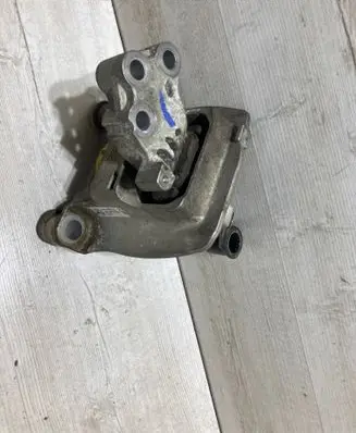 Ford Fiesta Engine mounting bracket h1bg6f012ac