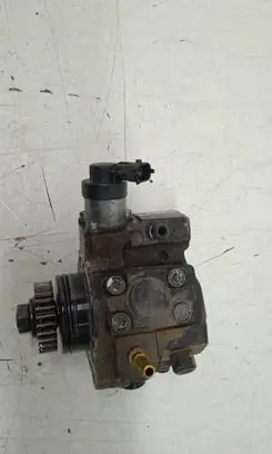 Opel Vivaro Fuel injection high pressure pump 167008960R