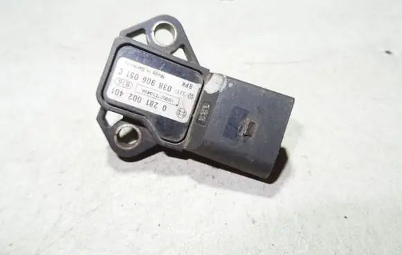 Volkswagen Transporter - Caravelle T5 Air pressure sensor 0281002401 038906051C
