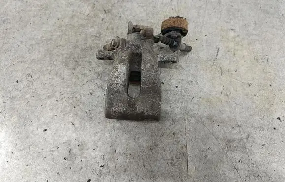 Opel Meriva A Rear brake caliper 