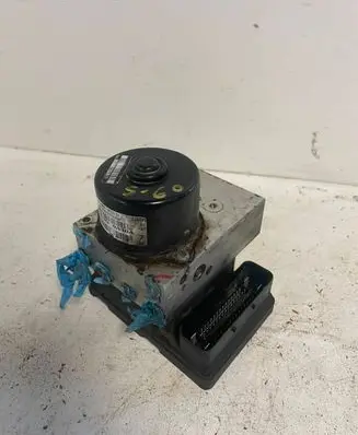 Volvo S60 ABS Pump 8619968 ZZF1109H71 P08619975