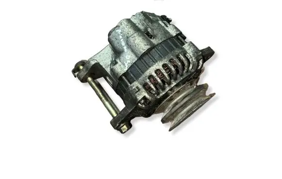 Nissan Navara D22 Generator/alternator 23100VK010