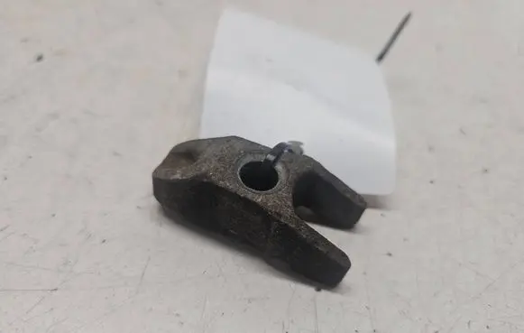 Seat Alhambra (Mk1) Fuel Injector clamp holder 