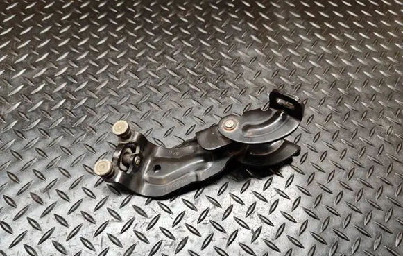 Seat Alhambra (Mk2) Sliding door middle roller runner 7N0843336F