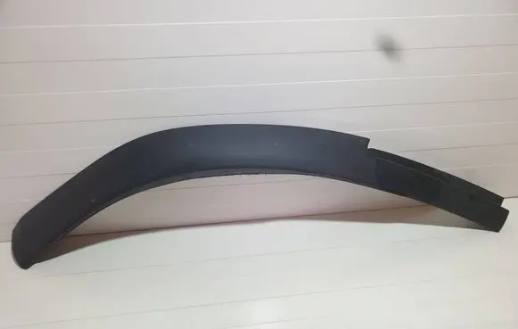 Toyota Avensis T250 Front bumper lip 7685105010