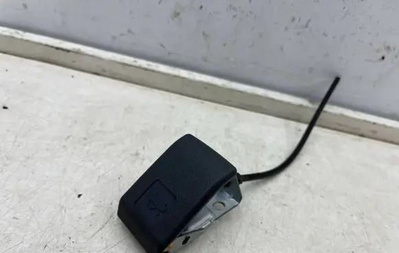 Mitsubishi Colt Engine bonnet (hood) release handle