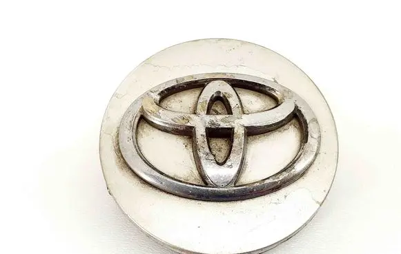 Toyota Auris E180 R20 wheel hub/cap/trim 4260302201
