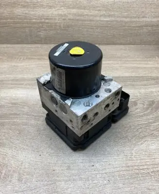 Volvo V60 ABS Pump 31329137 P31329137