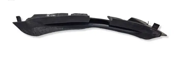 Volkswagen Touran III Front splash guards bracket 5TA805945A
