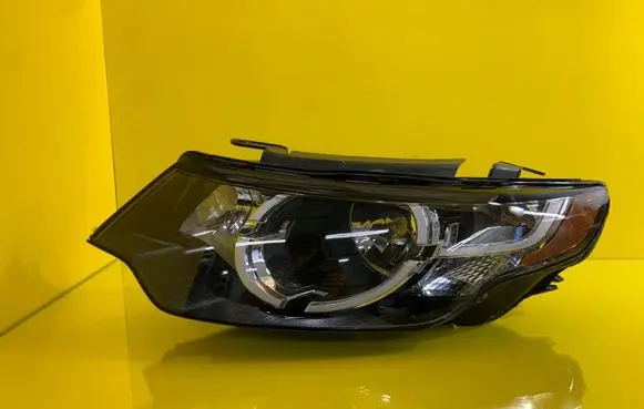 Land Rover Discovery 5 Headlight/headlamp FK72-13W030-CG