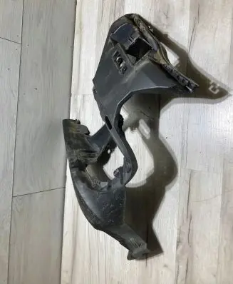 BMW 5 F10 F11 Front bumper mounting bracket 7331751