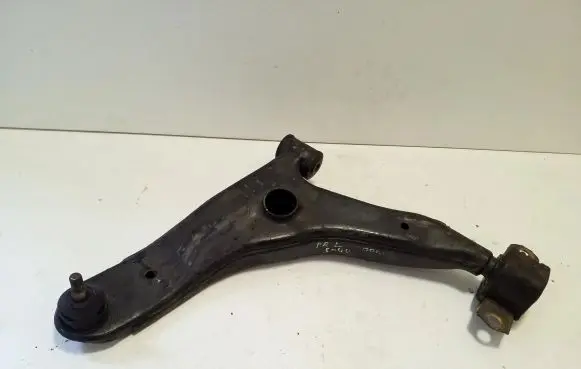 Volvo S40, V40 Front lower control arm/wishbone