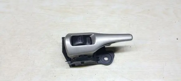 Toyota Auris 150 Rear door interior handle 82318