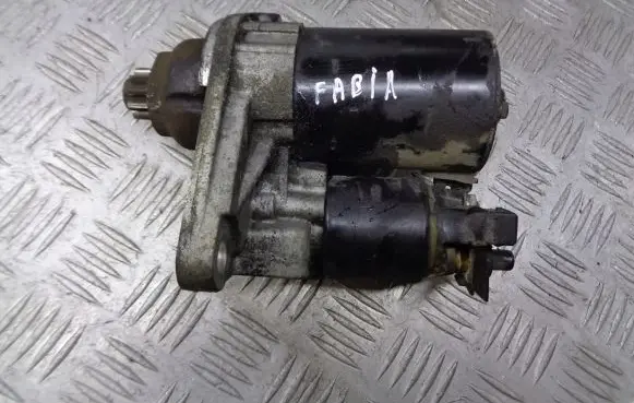 Skoda Fabia Mk1 (6Y) Starter motor 02T911023