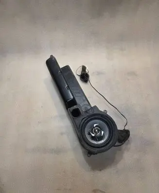 Audi A8 S8 D2 4D Front door high frequency speaker