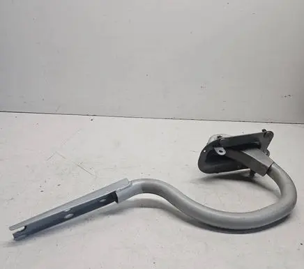 Tailgate/trunk/boot hinge