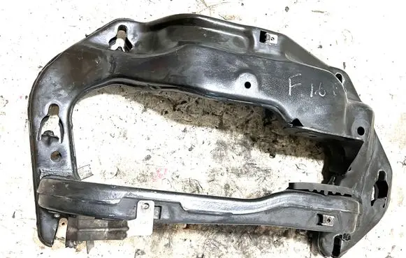 BMW X6 F16 Gearbox mounting bracket 6854188