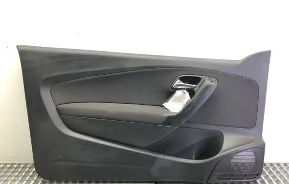 Volkswagen Polo V 6R Front door card panel trim