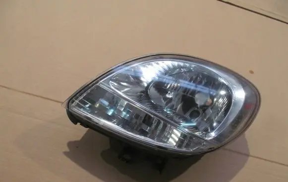 Renault Kangoo I Headlight/headlamp 8200236590