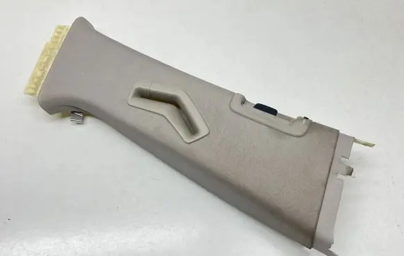 Volvo V70 (B) pillar trim (top)