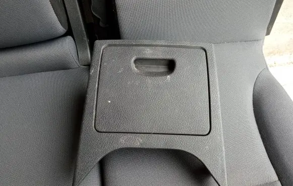Peugeot 407 Glove box 9647530777
