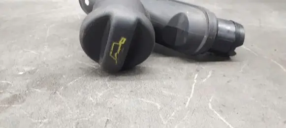 Peugeot 307 Oil fill pipe 9638323780