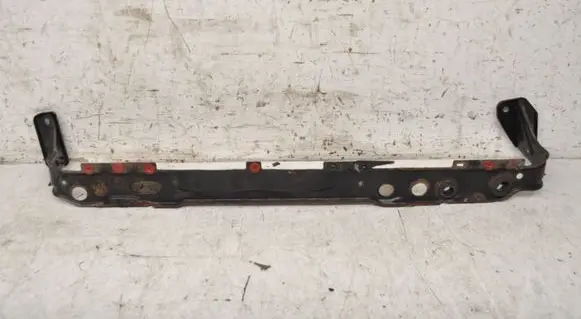 Ford Focus Bottom radiator support slam panel 
