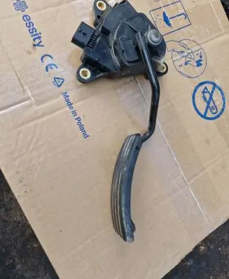 Renault Scenic II - Grand scenic II Accelerator throttle pedal 8200159645 3564B 10860