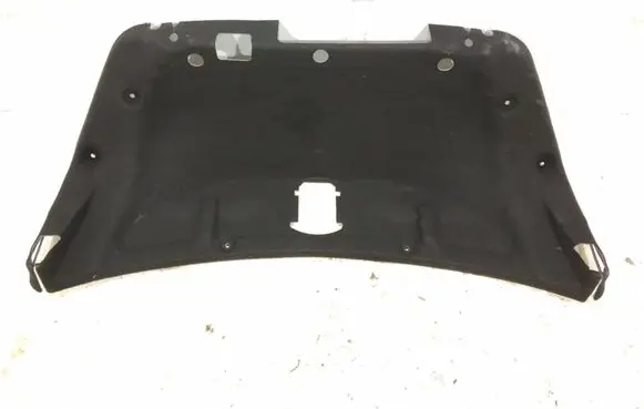 Mercedes-Benz C W204 Tailgate/boot lid cover trim A2046940525 2046940525