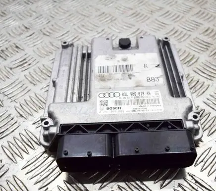 Audi A5 8T 8F Engine control unit/module 03L906022FG 03L906019AH