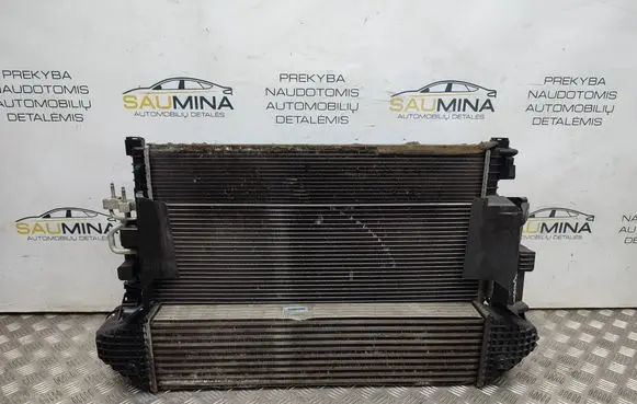 Ford Focus Radiator set EJ738005AH EJ7H19710AC FV416K775AB
