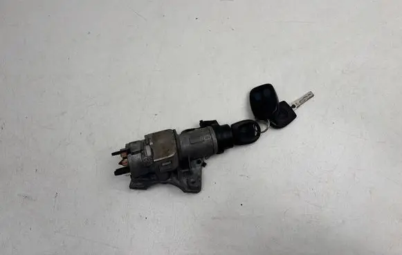 Volkswagen Polo Ignition lock 4B0905851G