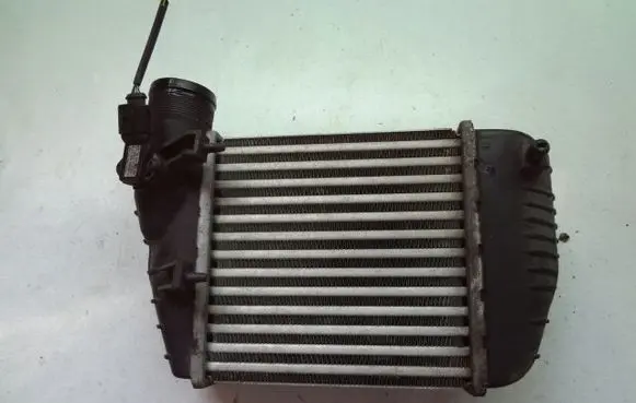 Audi A6 S6 C6 4F Intercooler radiator
