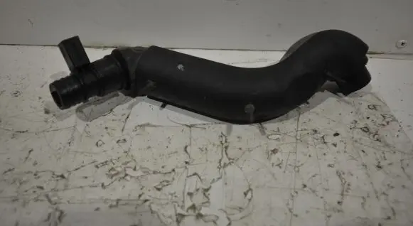 Mercedes-Benz B W245 Breather hose/pipe A6400101182