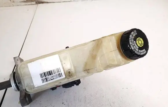 Toyota Corolla E120 E130 Brake fluid reservoir 