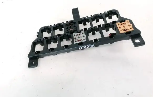 Audi A4 S4 B5 8D Fuse box set 8D0937503