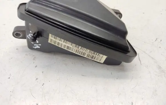 Mercedes-Benz R W251 Intake resonator A6421400087